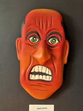 2. ...skrivamo,,,, Skulptura maska, Božo Stupica